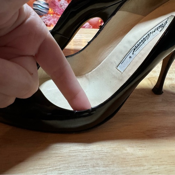 Brian Atwood Patent Leather Pump Stiletto Heels EU Size 37.5 US Woman's Sz 7 - Picture 4 of 8